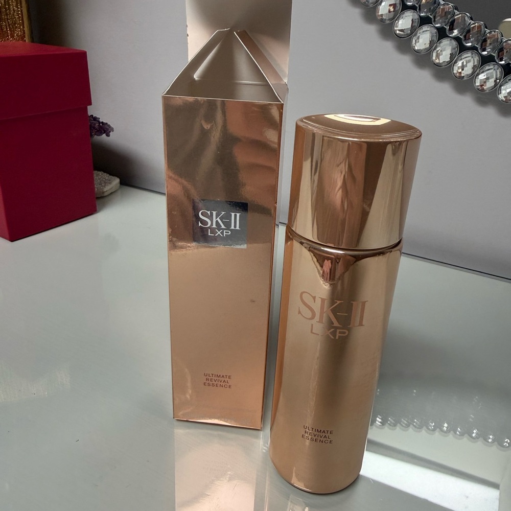 SK-II LXP Ultimate Revival Essence - Radiant Gold Primer